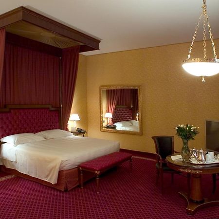 Hotel Maxim Peschiera Borromeo Exteriör bild