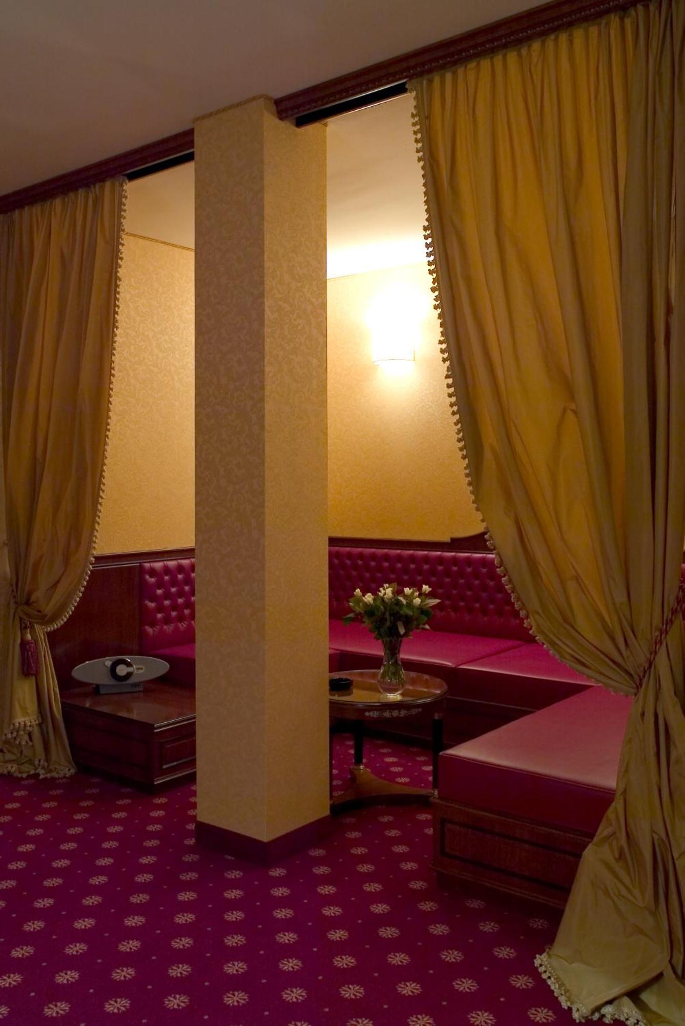 Hotel Maxim Peschiera Borromeo Exteriör bild