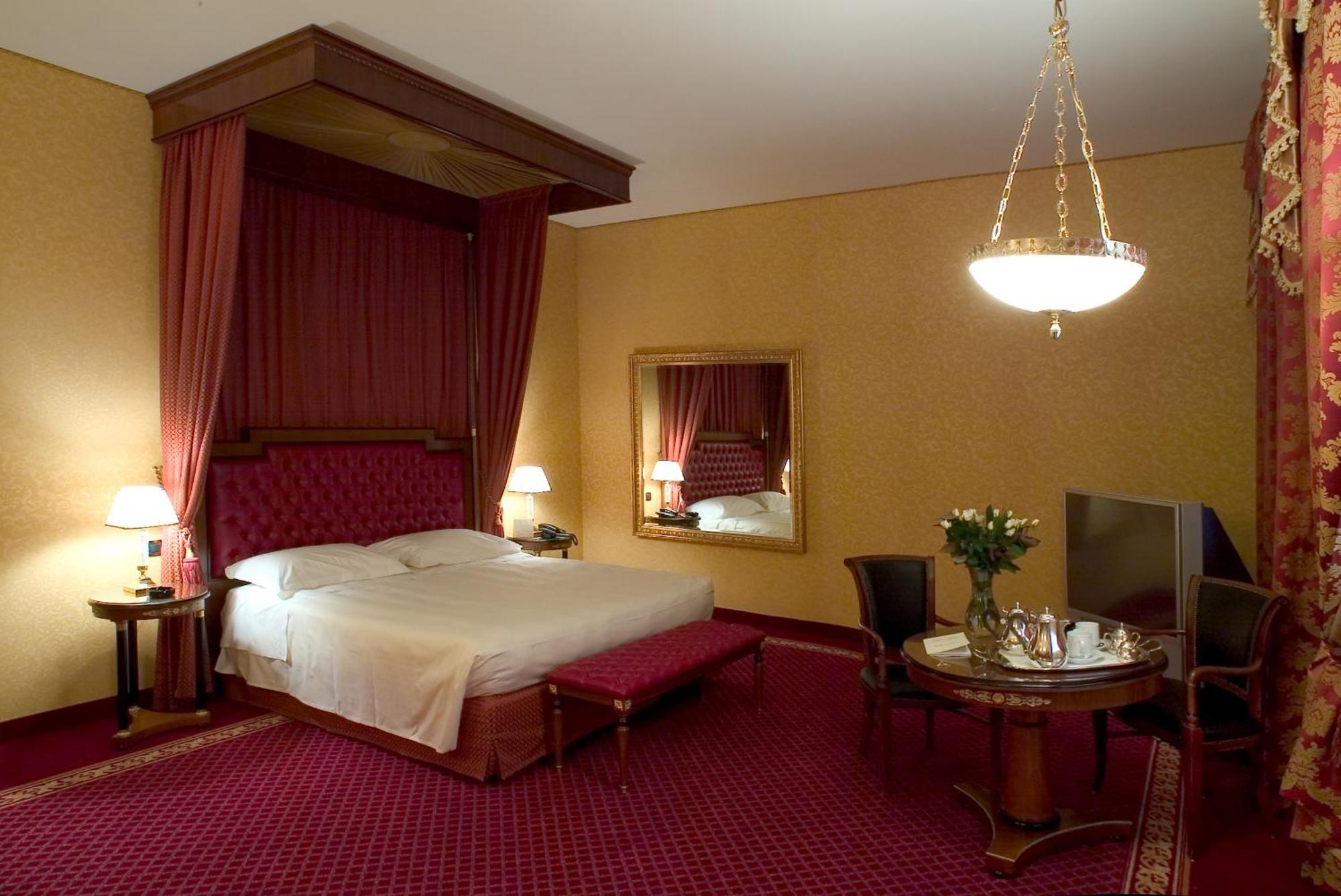 Hotel Maxim Peschiera Borromeo Exteriör bild
