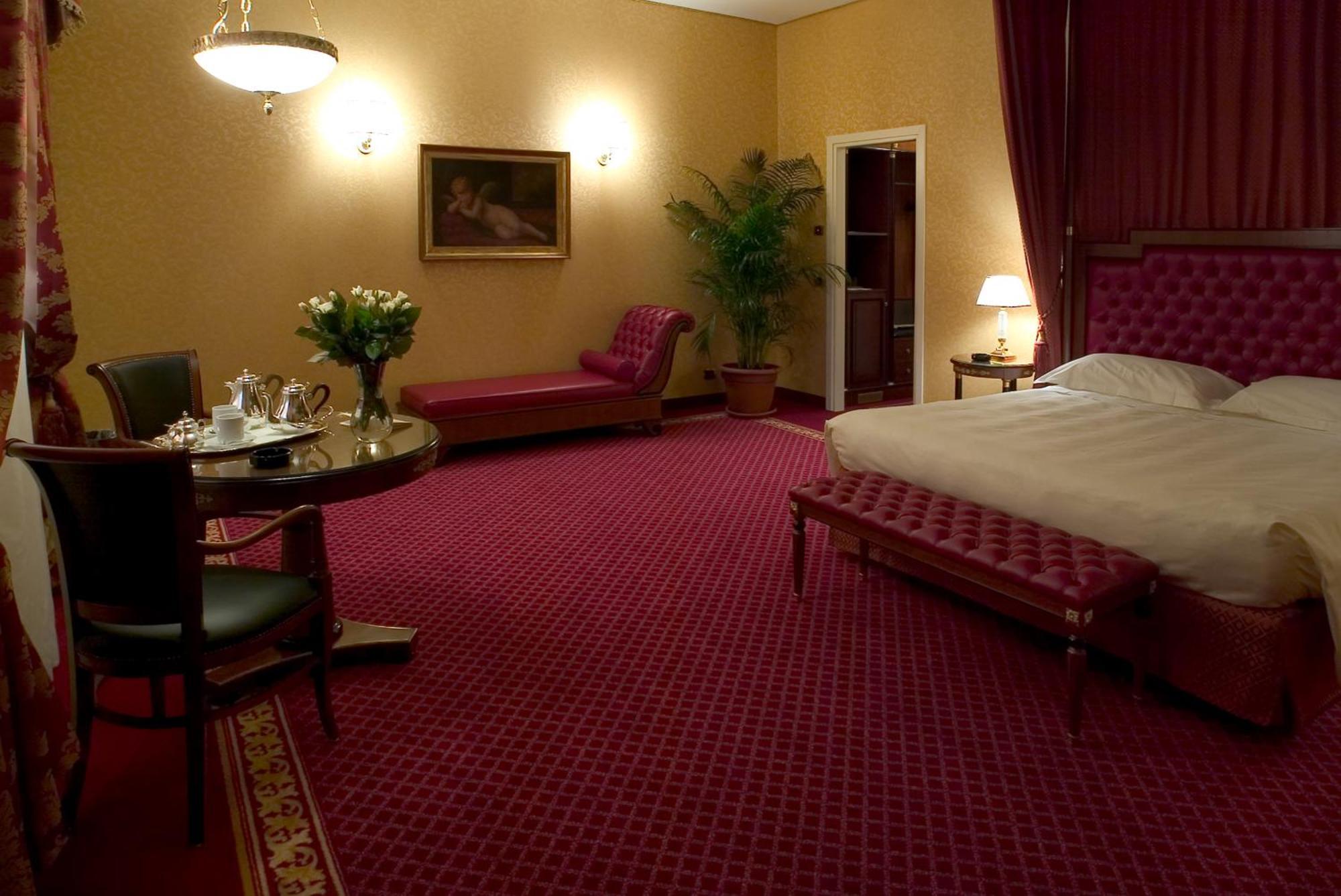 Hotel Maxim Peschiera Borromeo Exteriör bild